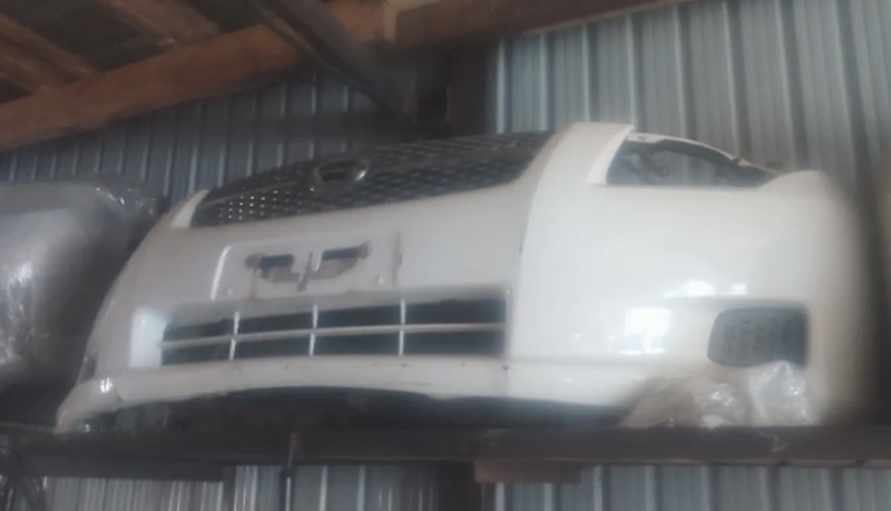 Бампер Toyota Filder 2008.2010